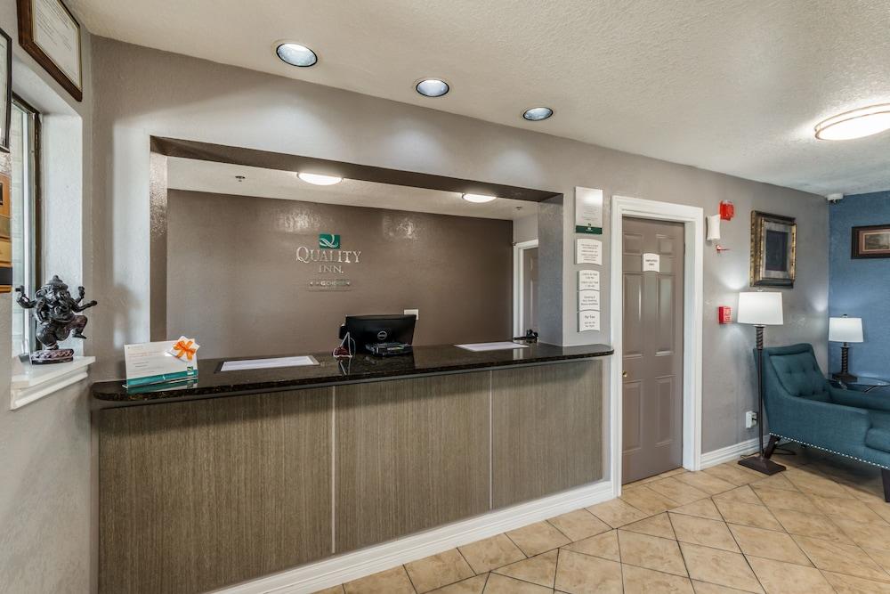 Quality Inn I-10 East Near Frost Bank Center San Antonio Exterior foto